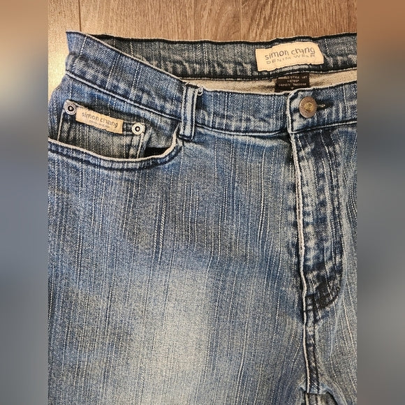 Vintage Simon Chang Faded Blue Straight Leg Jeans with Floral Embroidery